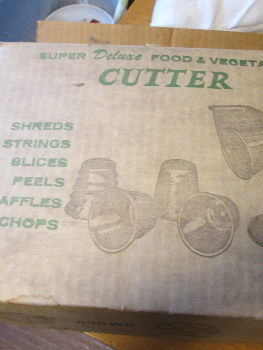 Vtg New 1960s ultimate Super Deluxe and vegetable cutter hand crank 5 disc